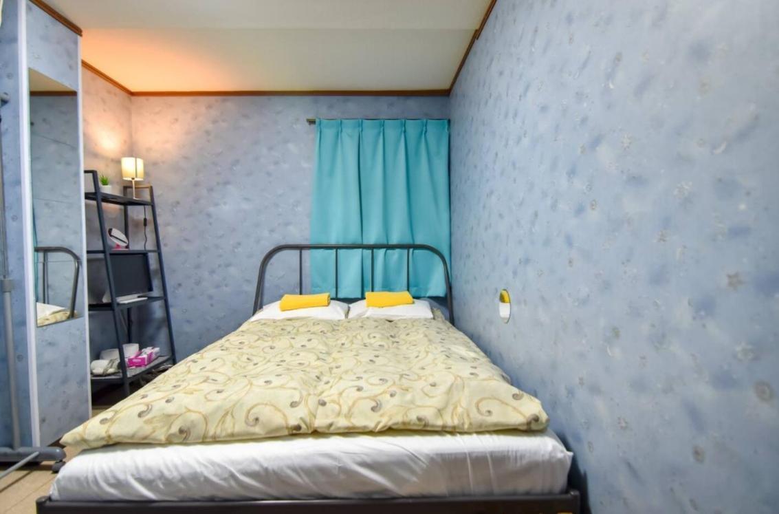Holiday Anytel Shinjuku Токио Экстерьер фото