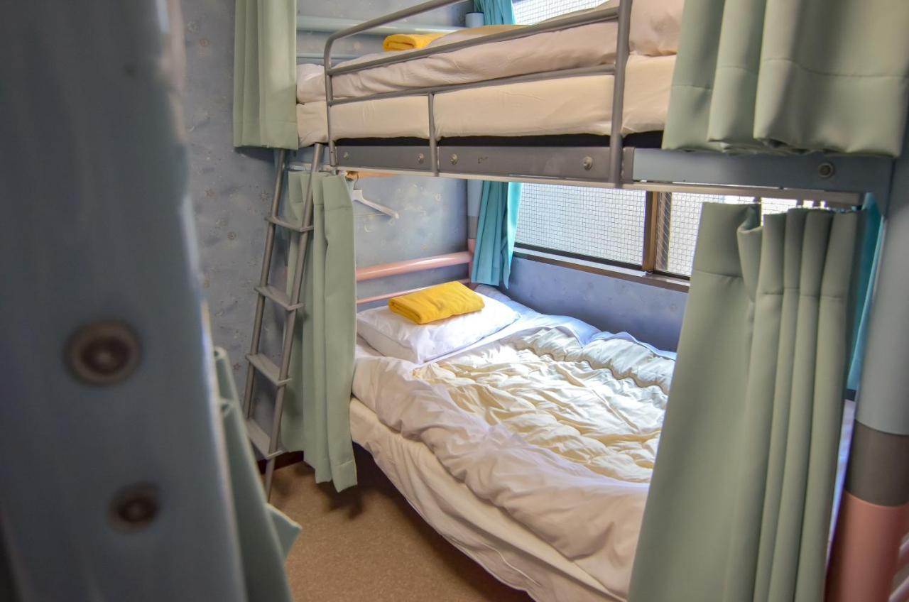 Holiday Anytel Shinjuku Токио Экстерьер фото