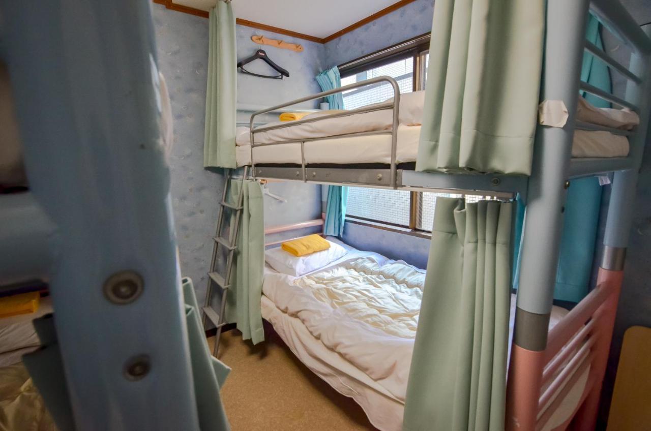 Holiday Anytel Shinjuku Токио Экстерьер фото