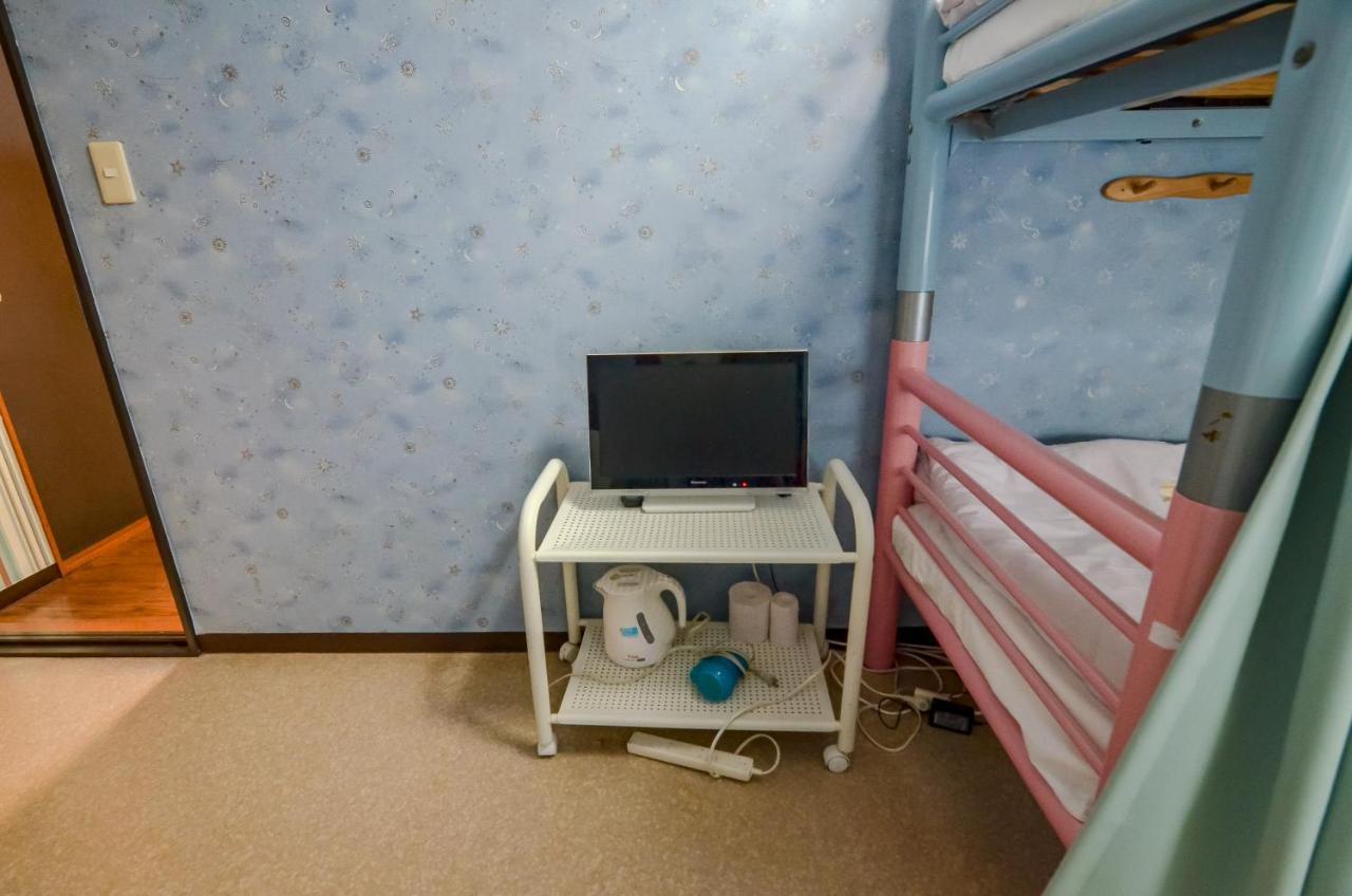 Holiday Anytel Shinjuku Токио Экстерьер фото