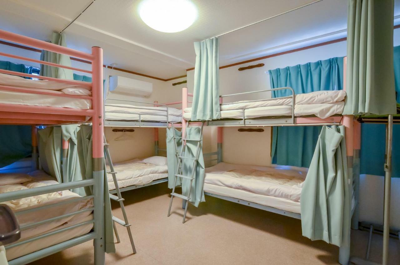 Holiday Anytel Shinjuku Токио Экстерьер фото