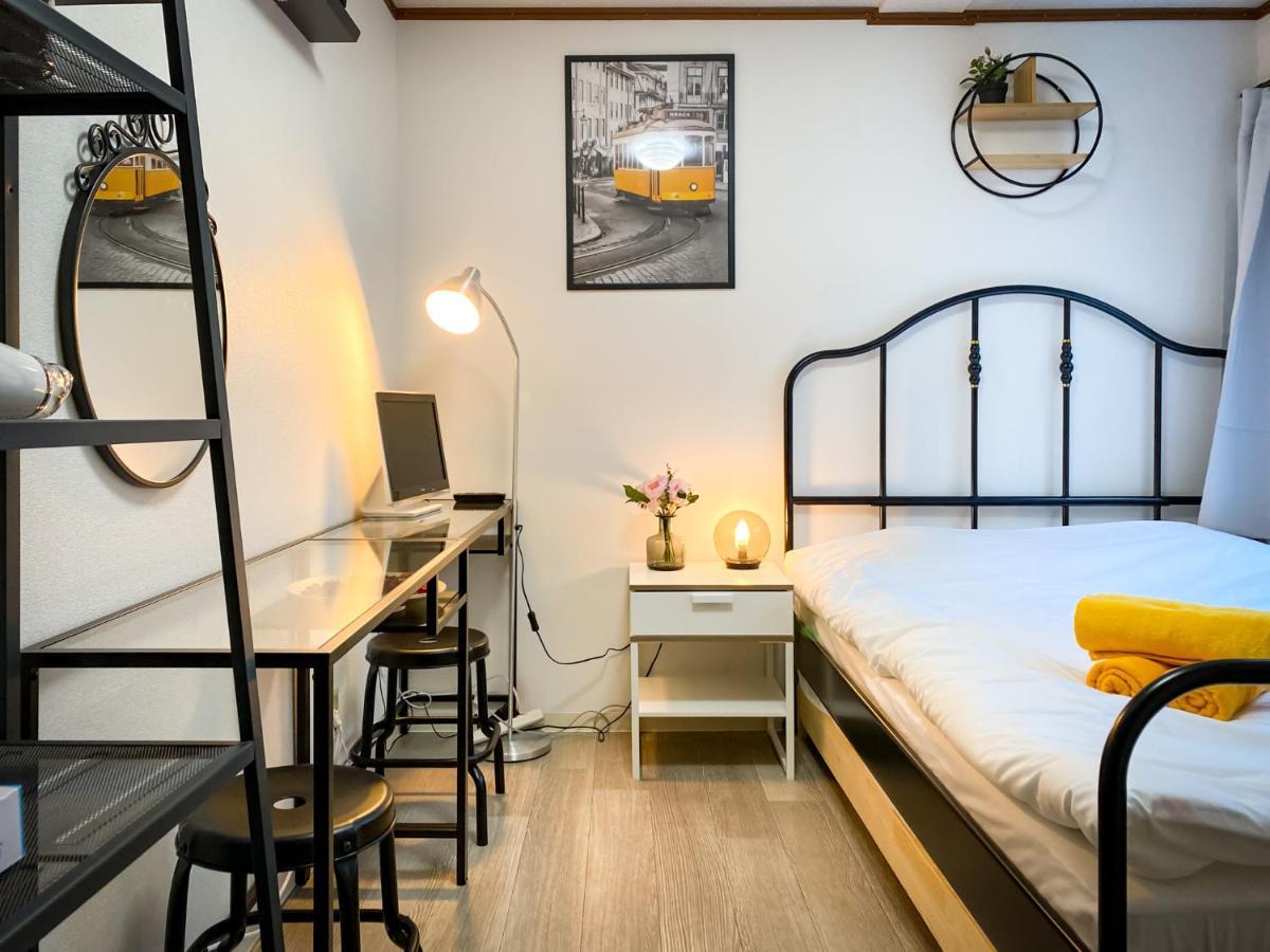 Holiday Anytel Shinjuku Токио Экстерьер фото