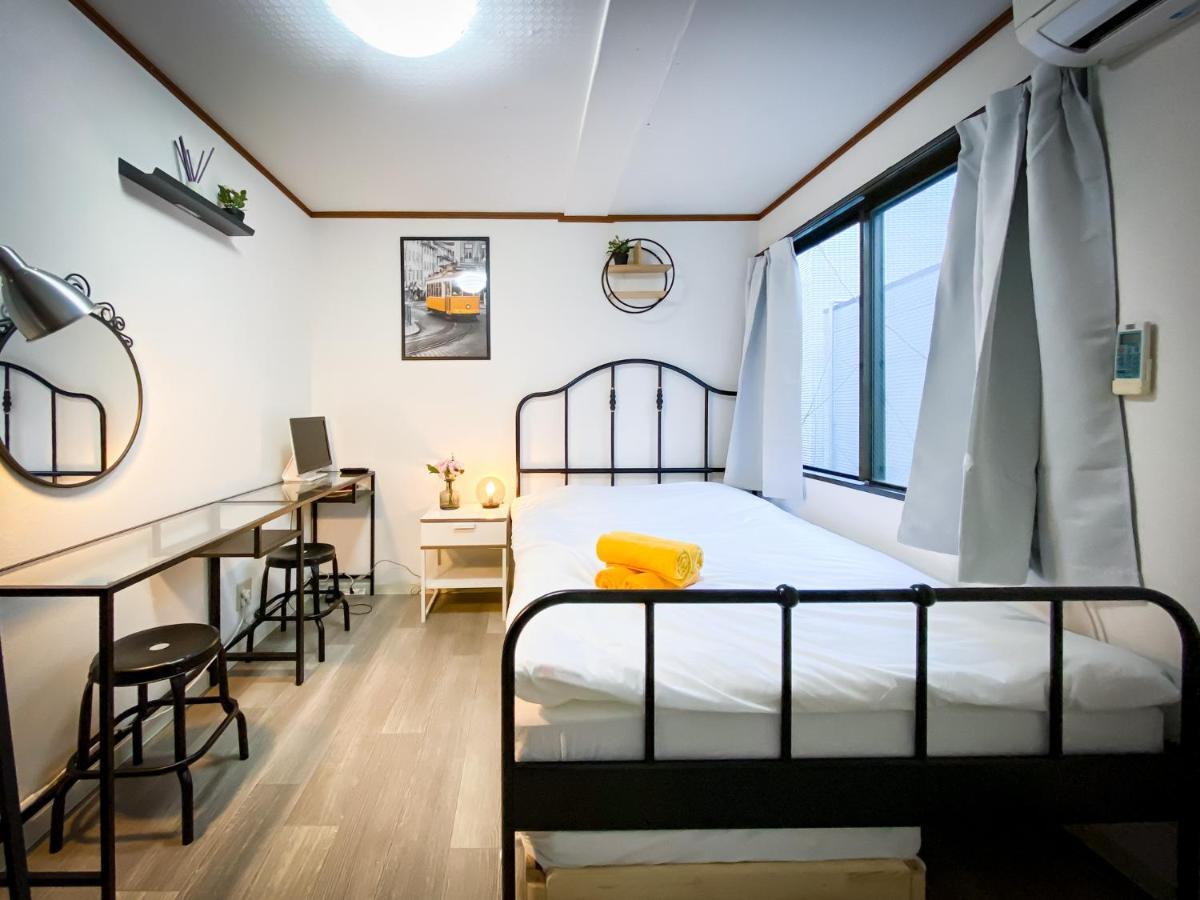 Holiday Anytel Shinjuku Токио Экстерьер фото