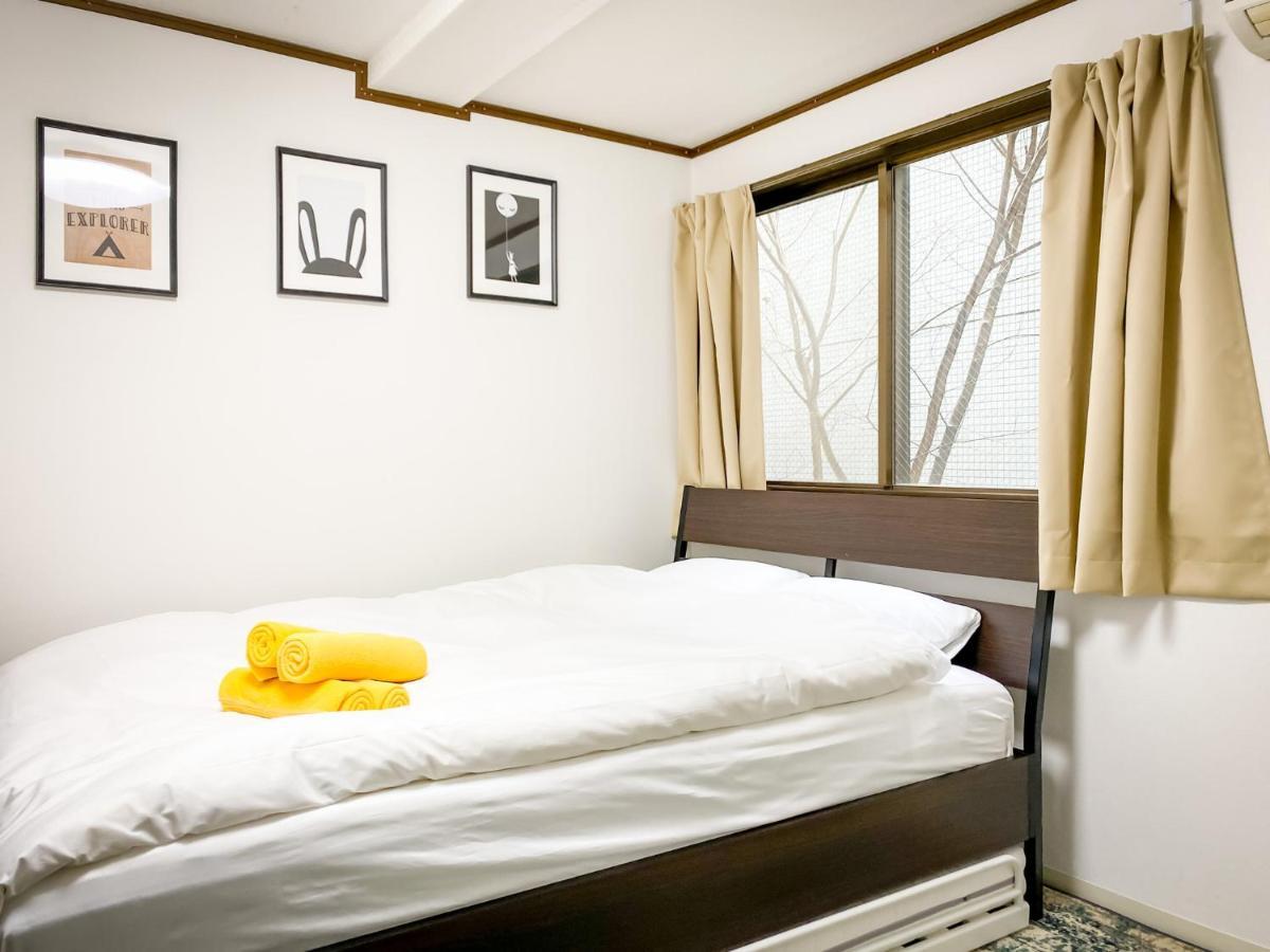 Holiday Anytel Shinjuku Токио Экстерьер фото