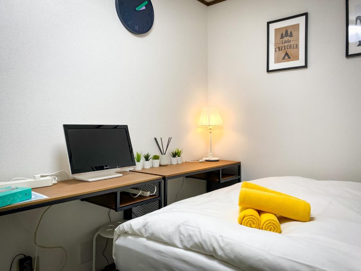 Holiday Anytel Shinjuku Токио Экстерьер фото